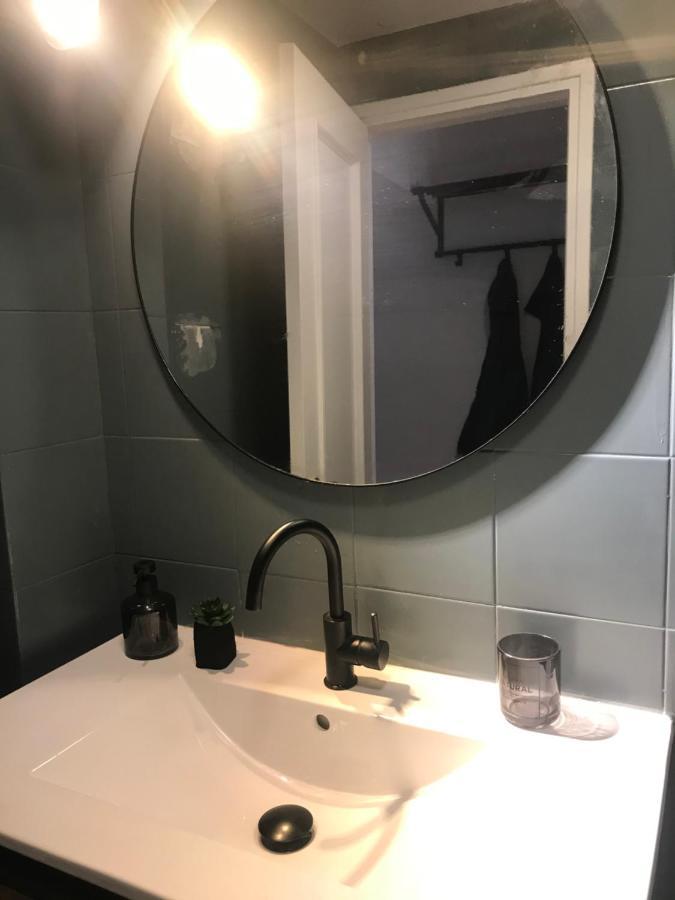 Apartamento Con Encanto Y Terraza En Barri Vell De Girona, El Cul De La Lleona Buitenkant foto